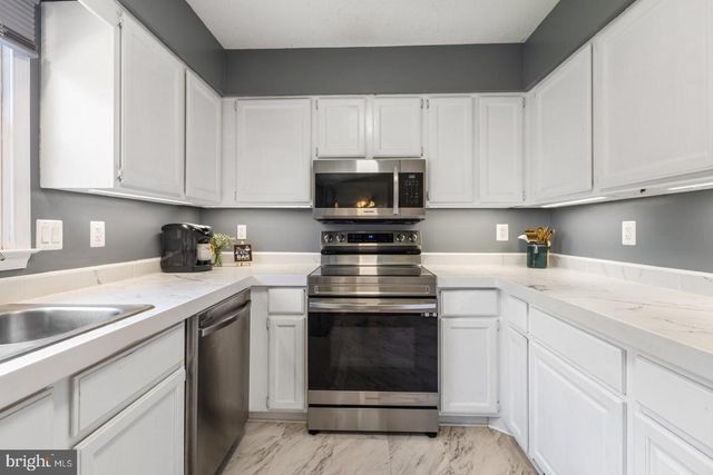 6741 HUNTLAND DR, Bealeton, VA 22712