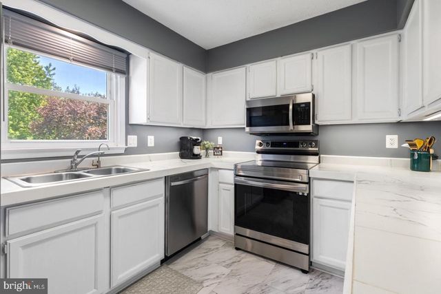 6741 HUNTLAND DR, Bealeton, VA 22712