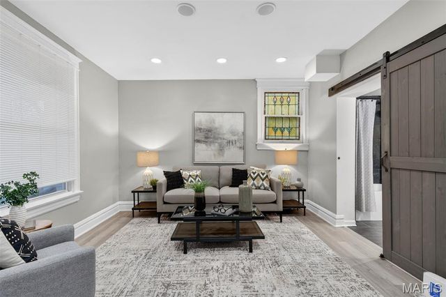 3211 Portis Avenue, St Louis, MO 63116