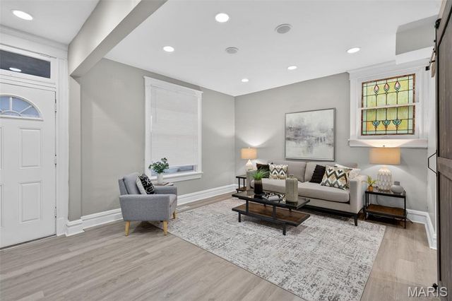 3211 Portis Avenue, St Louis, MO 63116