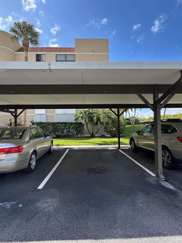 3462 NE Causeway Boulevard 204, Jensen Beach, FL 34957