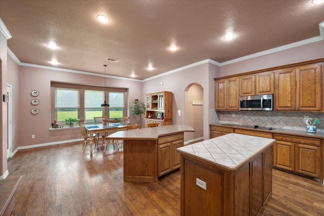 2009 Meadow Springs Drive, Haslet, TX 76052