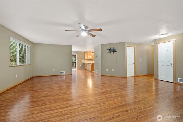 321 ROLLINGWOOD Road, Kelso, WA 98626