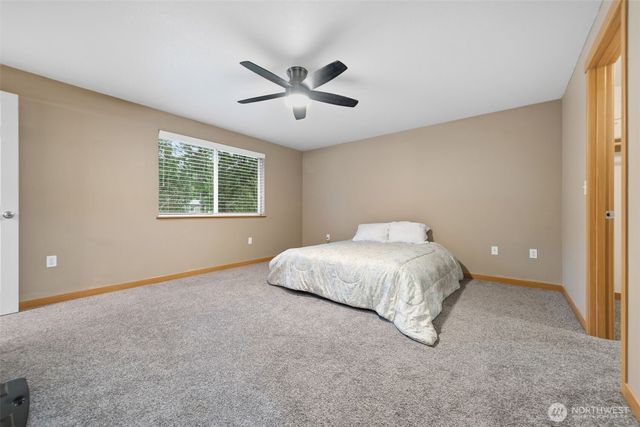 321 ROLLINGWOOD Road, Kelso, WA 98626