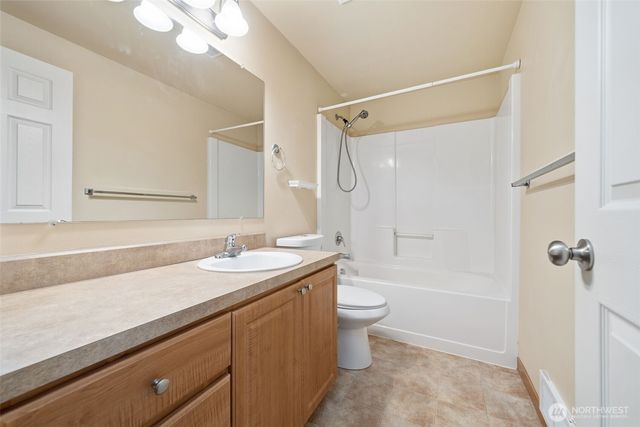 321 ROLLINGWOOD Road, Kelso, WA 98626