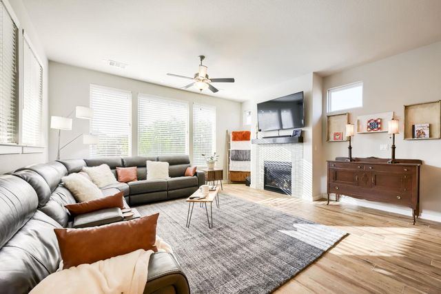 621 Rancho Sienna LOOP, Georgetown, TX 78628