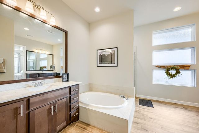 621 Rancho Sienna LOOP, Georgetown, TX 78628