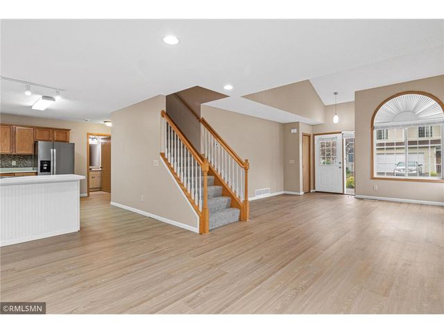 1900 Hawthorne Point, Hudson, WI 54016