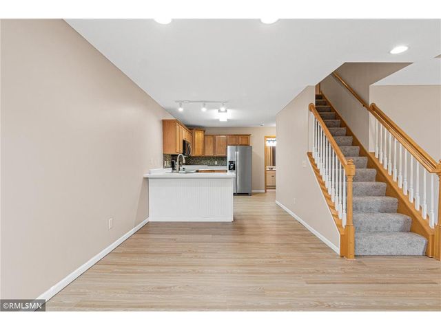 1900 Hawthorne Point, Hudson, WI 54016