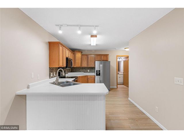 1900 Hawthorne Point, Hudson, WI 54016