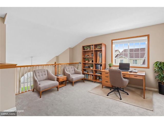 1900 Hawthorne Point, Hudson, WI 54016