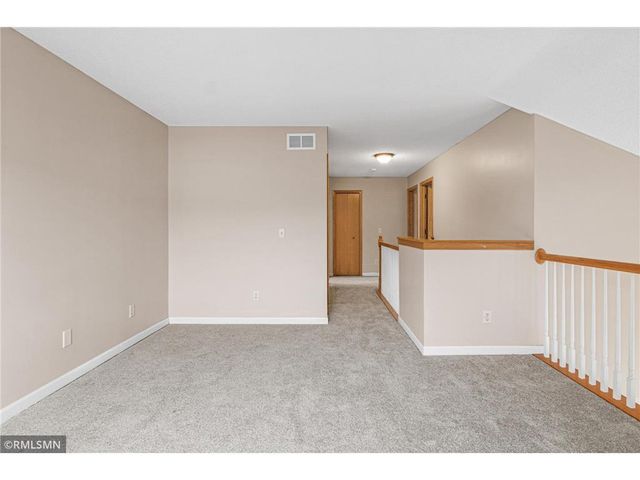 1900 Hawthorne Point, Hudson, WI 54016