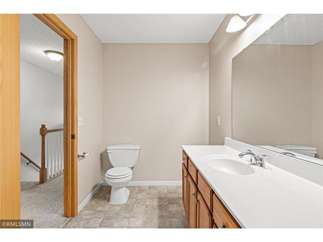 1900 Hawthorne Point, Hudson, WI 54016