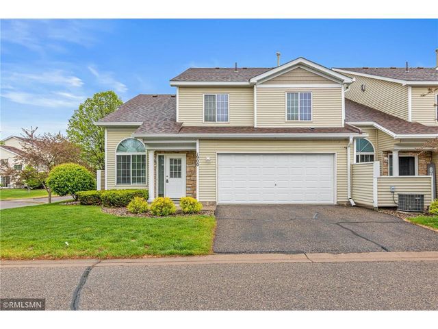 1900 Hawthorne Point, Hudson, WI 54016