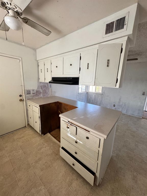 Image 29 of property listing at 107 W Richert Avenue, Clovis, CA 93612