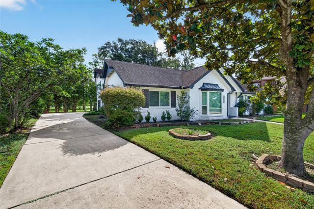 6707 Burning Tree Drive, Houston, TX 77036