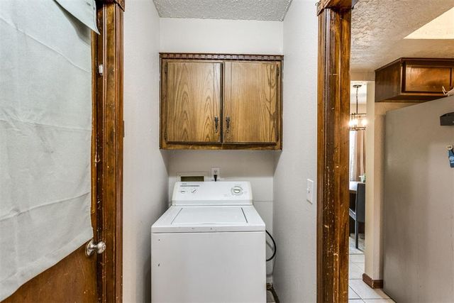 1011 Royal Lane, Yukon, OK 73099