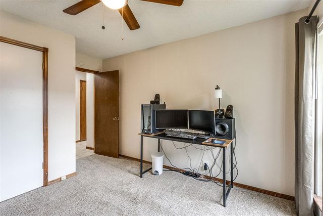 1011 Royal Lane, Yukon, OK 73099