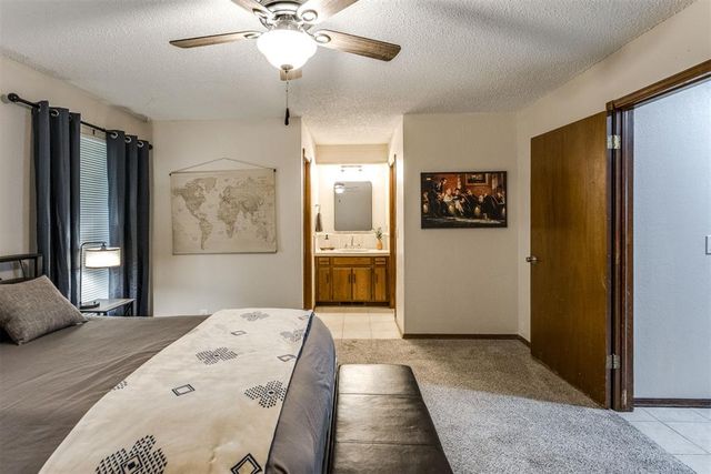1011 Royal Lane, Yukon, OK 73099