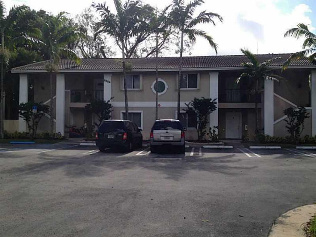 8804 NW 38th Drive 3, Coral Springs, FL 33065
