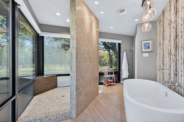 3930 W Fm 120, Denison, TX 75020