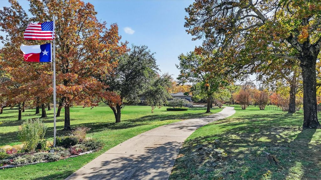 3930 W Fm 120, Denison, TX 75020