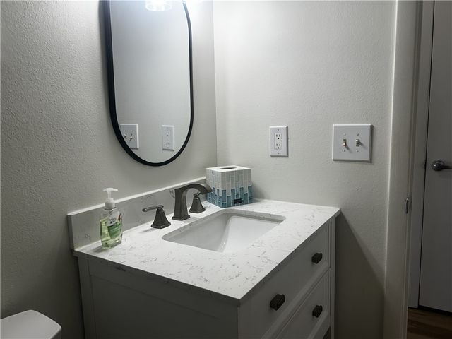 101 Spring Lake Drive 204, Vero Beach, FL 32962