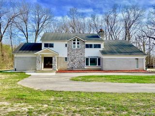 4077 Lincoln Road, Bloomfield Hills, MI 48301