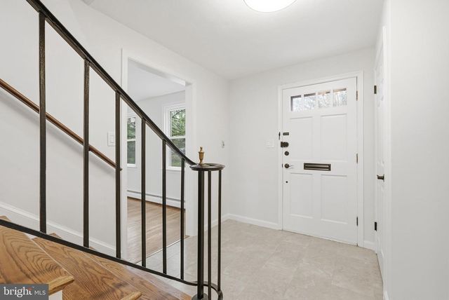 5300 NEVILLE CT, Alexandria, VA 22310