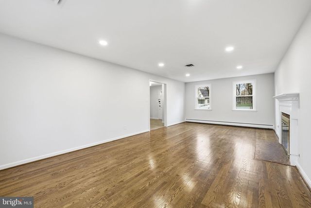 5300 NEVILLE CT, Alexandria, VA 22310