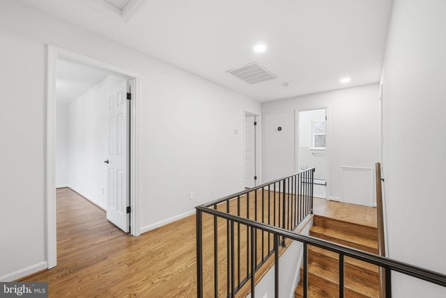 5300 NEVILLE CT, Alexandria, VA 22310