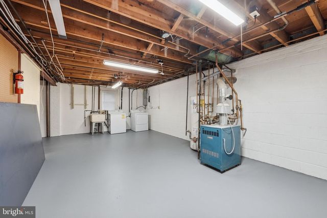 5300 NEVILLE CT, Alexandria, VA 22310