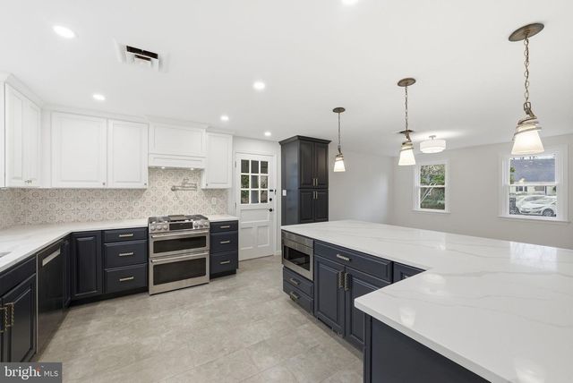 5300 NEVILLE CT, Alexandria, VA 22310