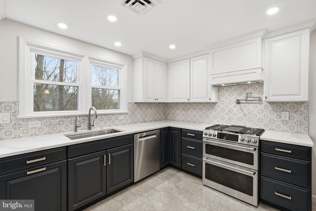 5300 NEVILLE CT, Alexandria, VA 22310