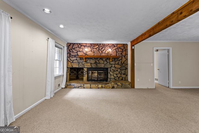 119 Hickory Avenue, Fayetteville, GA 30215