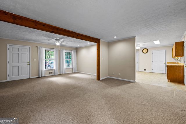 119 Hickory Avenue, Fayetteville, GA 30215