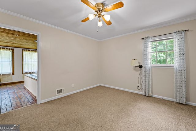 119 Hickory Avenue, Fayetteville, GA 30215
