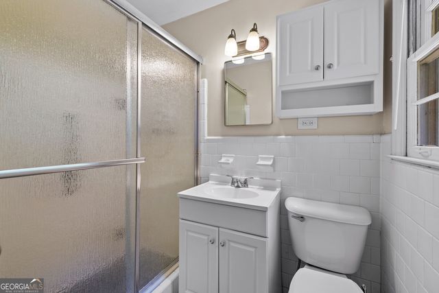 119 Hickory Avenue, Fayetteville, GA 30215