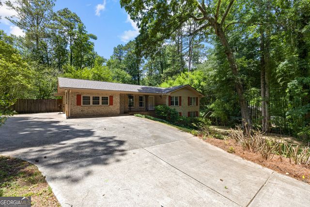 119 Hickory Avenue, Fayetteville, GA 30215