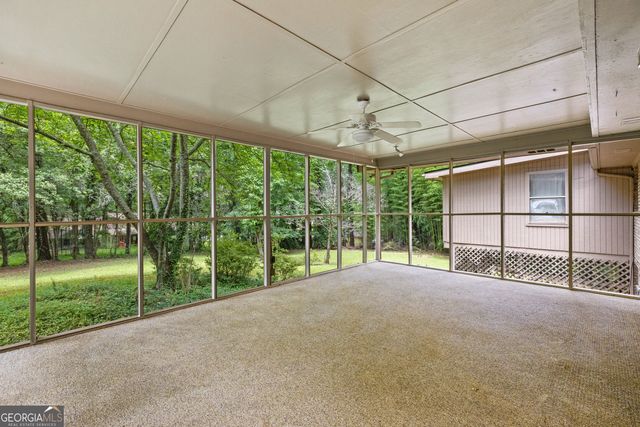 119 Hickory Avenue, Fayetteville, GA 30215