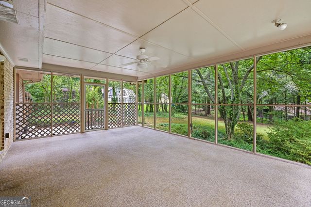 119 Hickory Avenue, Fayetteville, GA 30215