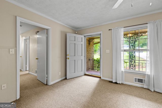 119 Hickory Avenue, Fayetteville, GA 30215