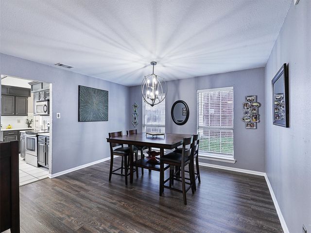 2322 Snowdon Drive, Arlington, TX 76018