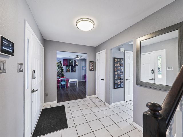 2322 Snowdon Drive, Arlington, TX 76018