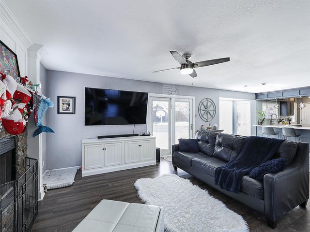 2322 Snowdon Drive, Arlington, TX 76018