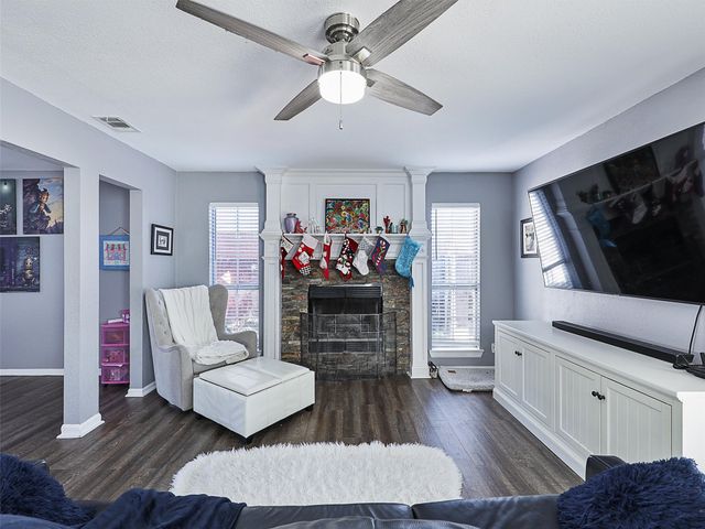 2322 Snowdon Drive, Arlington, TX 76018