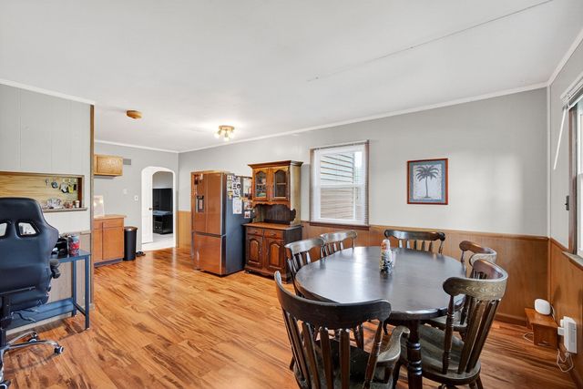 228 Hillside Avenue, West Des Moines, IA 50265