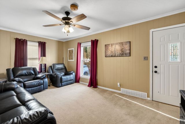 228 Hillside Avenue, West Des Moines, IA 50265