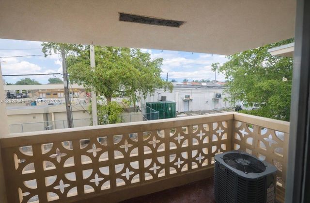 12275 NE 19th Ave 11, North Miami, FL 33181