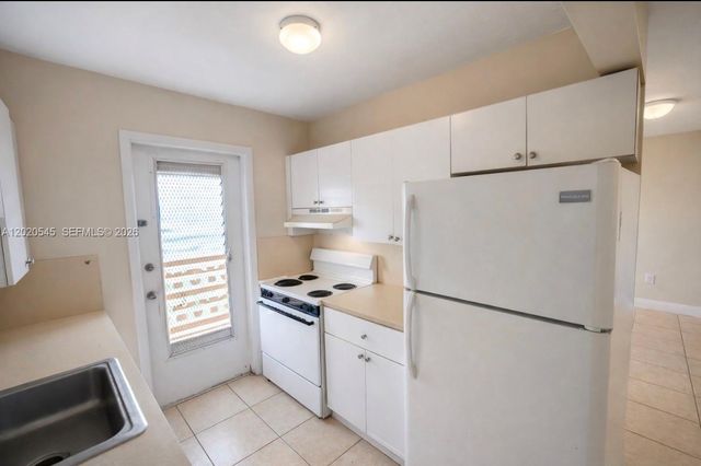 12275 NE 19th Ave 11, North Miami, FL 33181